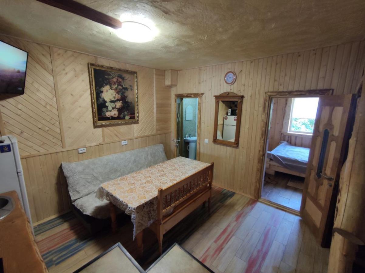цімбори Apartment *