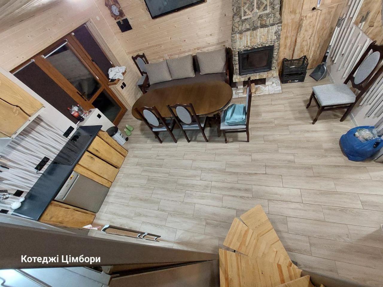 цімбори Apartment *
